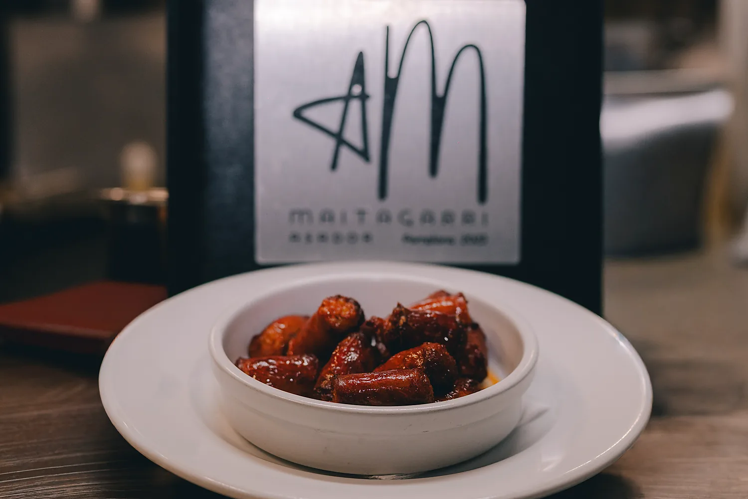 Chistorra servida en plato de Maitagarri